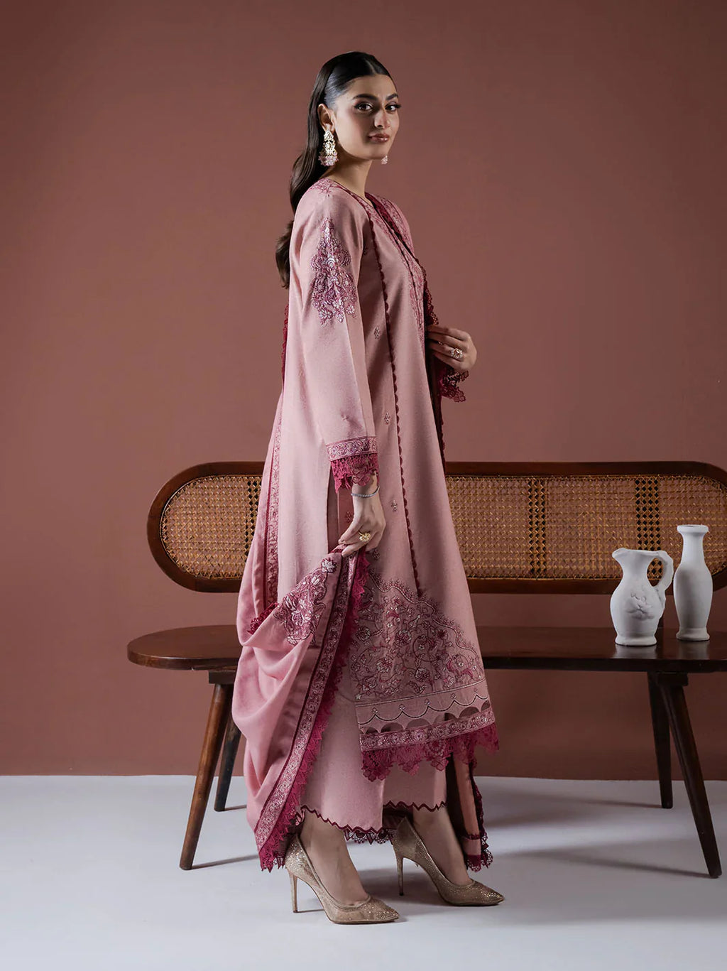 Rp3384- Asim Jofa - Winter 3PC Dhanak Embroidered Suit