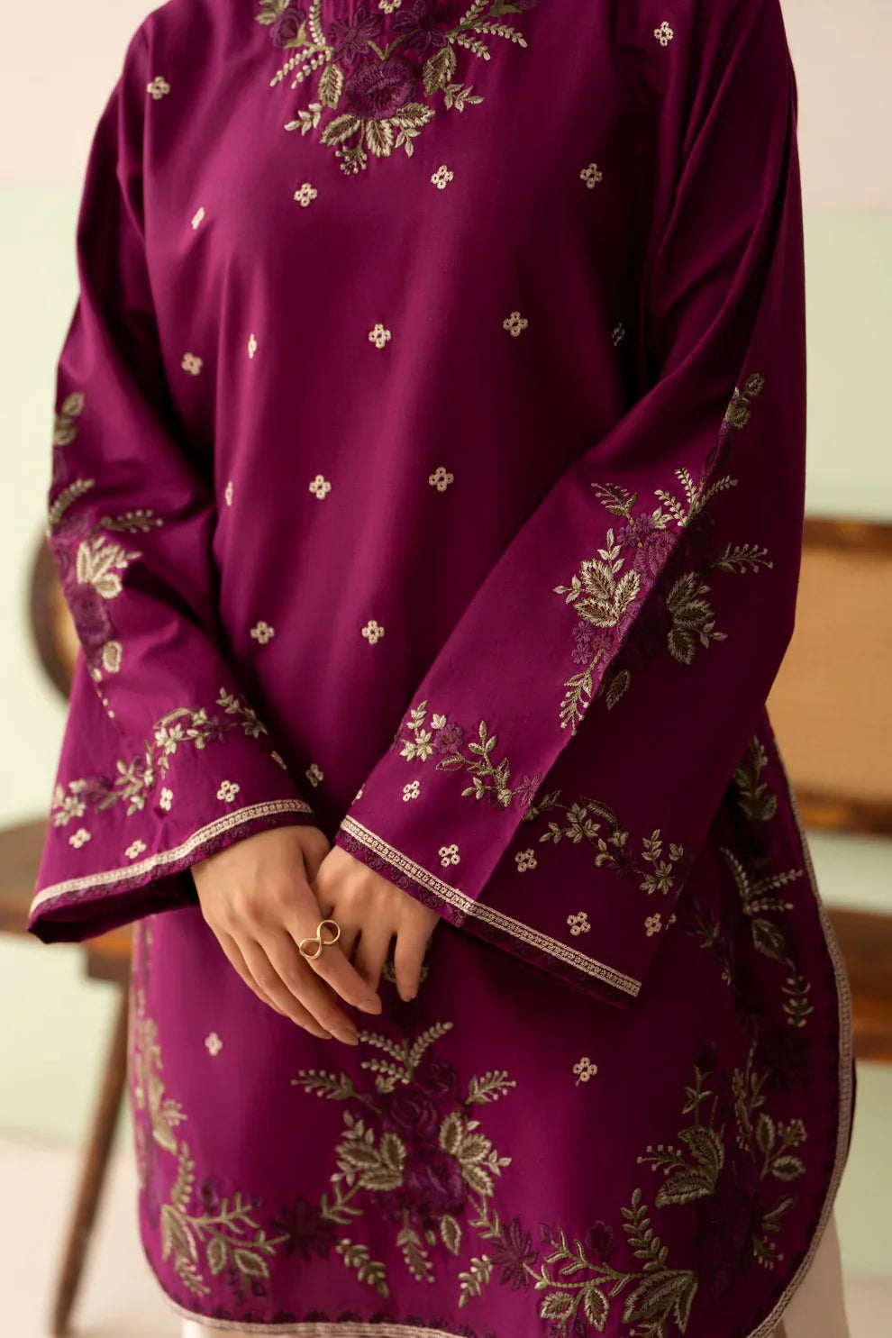 Rp1207Baroque - Summer-3PC Lawn Embroidered Suit