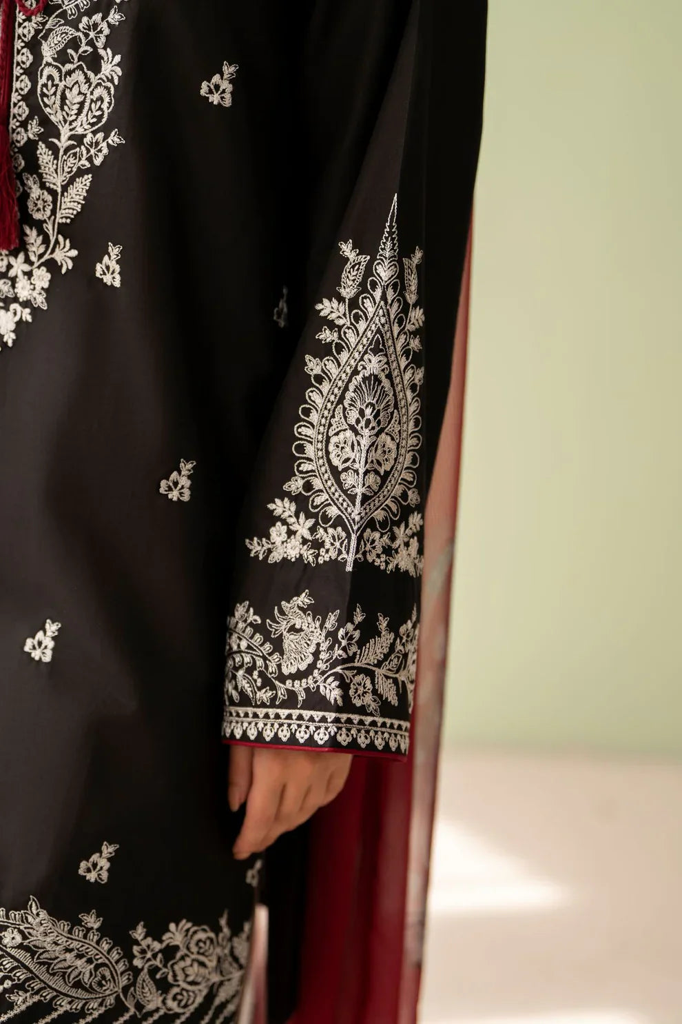 Rp1208Baroque - Summer-3PC Lawn Embroidered Suit