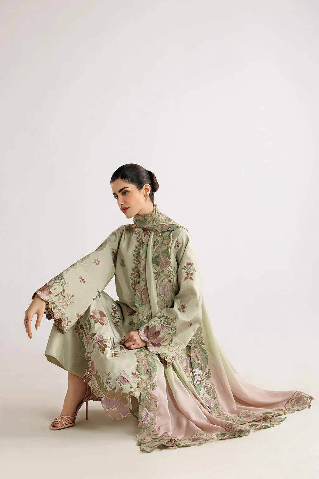Rp1217Baroque - Summer-3PC Lawn Embroidered Suit