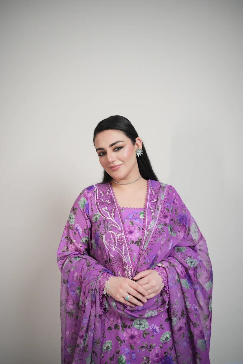 RP33149 -Baroque - Winter 3PC Karandi Digital Print Dress