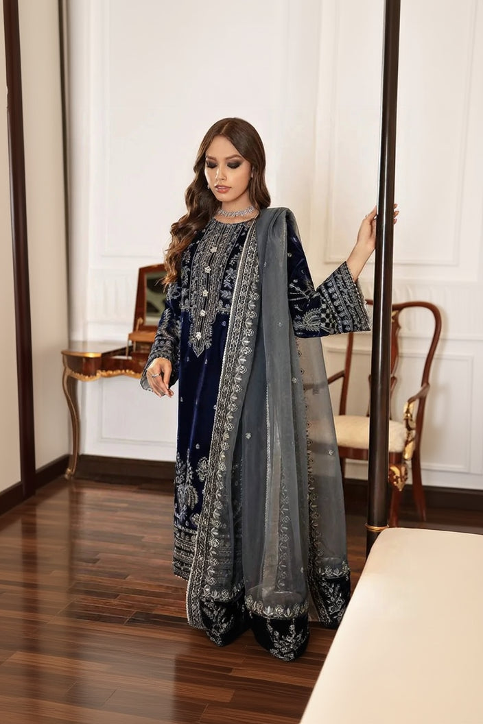 Rp3325-Baroque- Winter 3PC Velvet Embroidered Suit