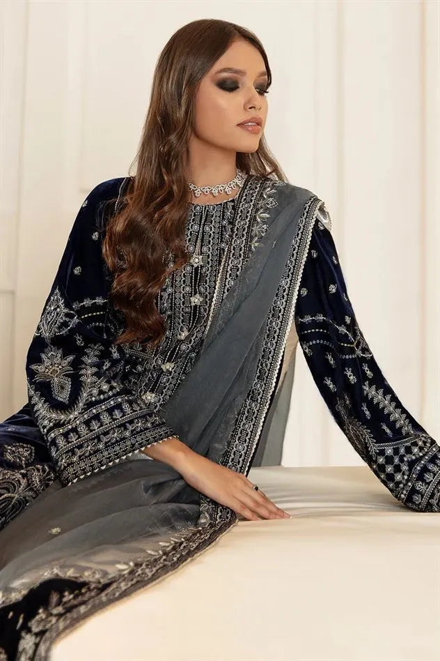 Rp3325-Baroque- Winter 3PC Velvet Embroidered Suit