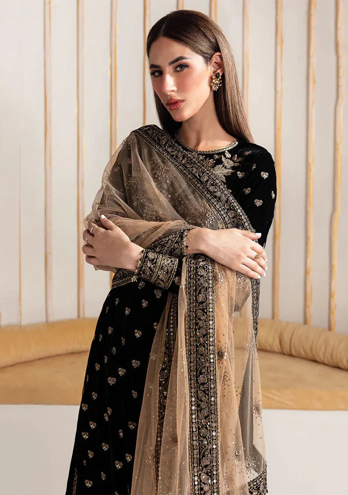 RP2020- Baroque Embroidered Velvet 3piece suit