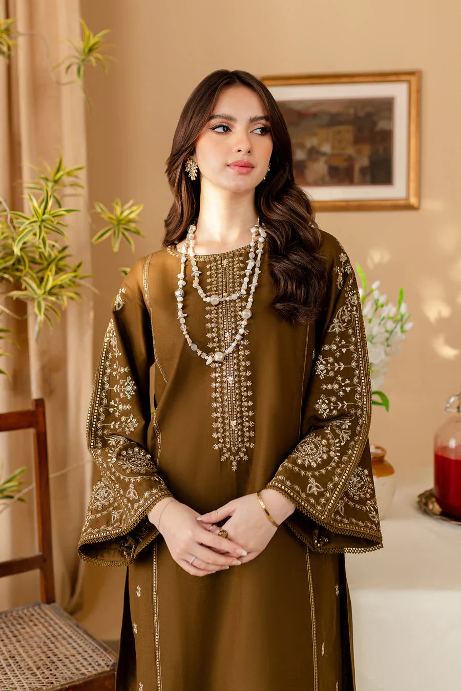 RP3373-Batik - Winter 2PC Dhanak Embroidered Suit