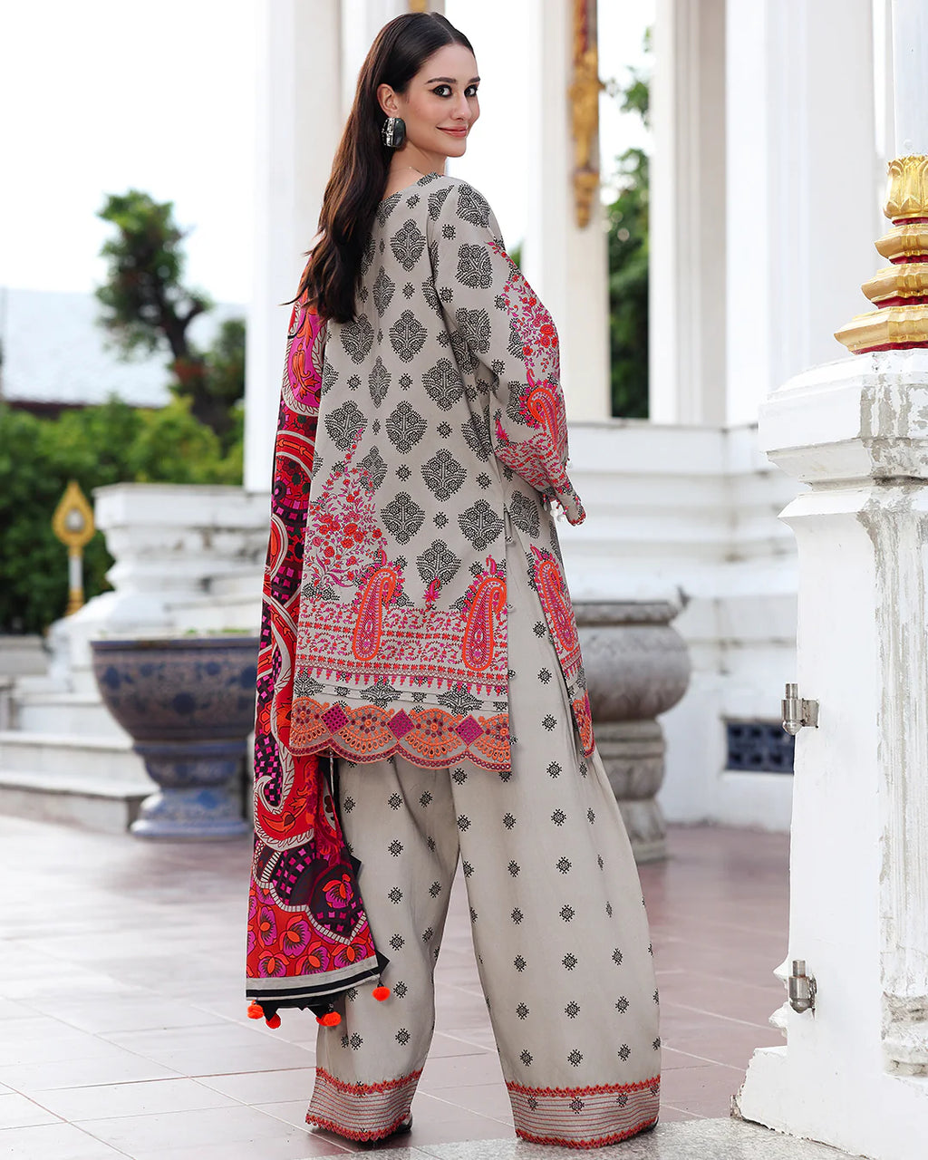 RP33400-Charizma - Winter 3PC Karandi Digital Print Dress