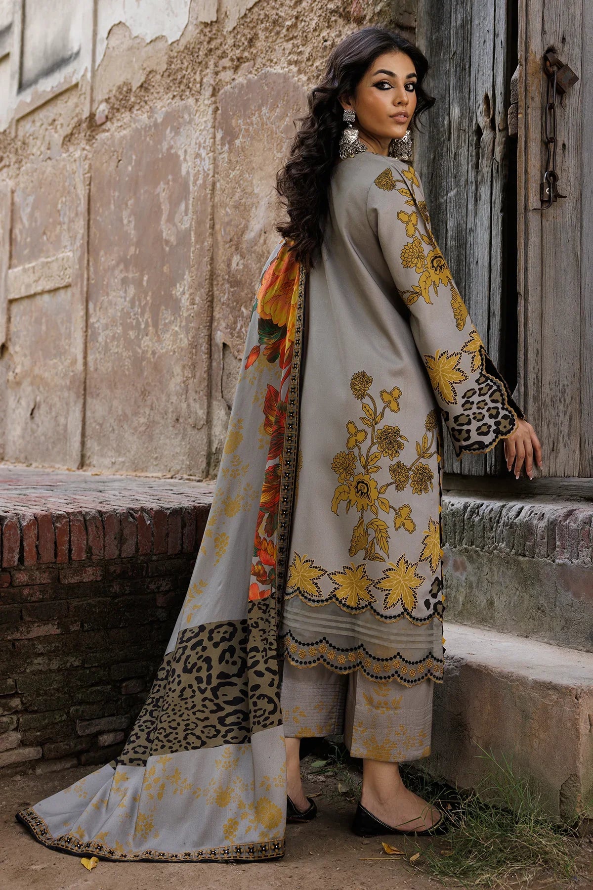RP33420-Charizma - Winter 3PC Karandi Digital Print Dress