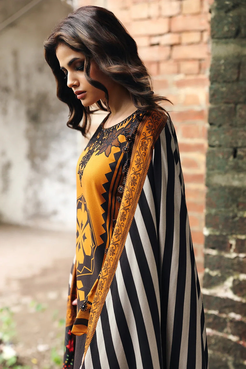 Rp33421Charizma - Winter 3PC Karandi Digital Print Dress