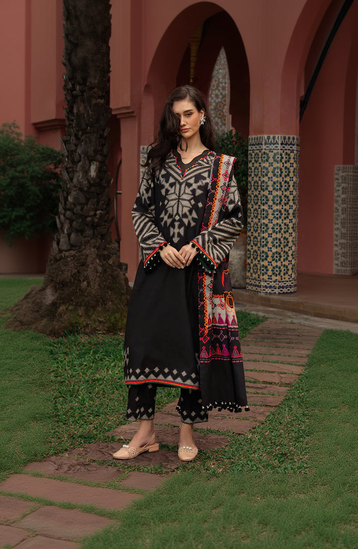 RP3391- Charizma - Winter 3PC Karandi Digital Print Dress