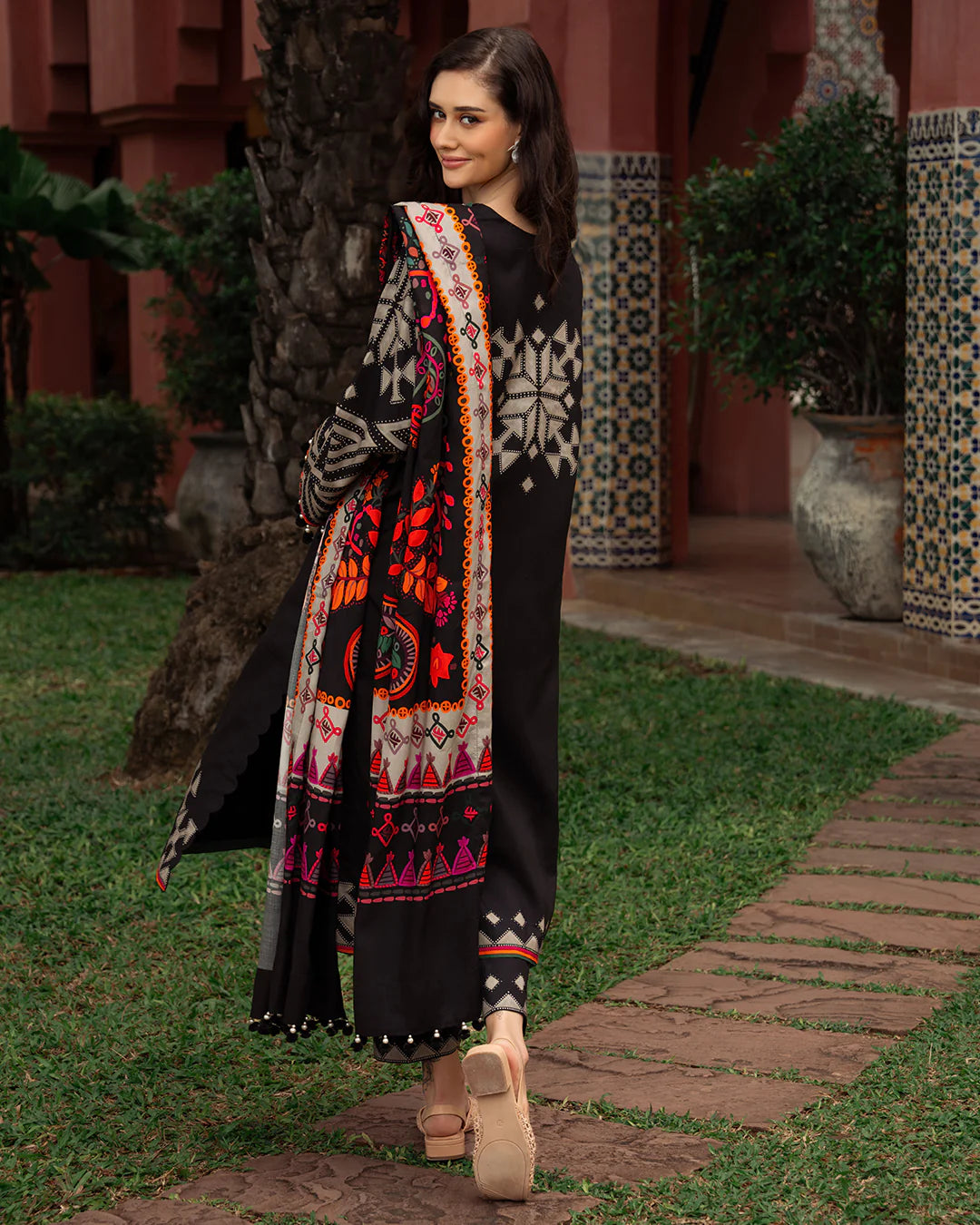 RP3391- Charizma - Winter 3PC Karandi Digital Print Dress