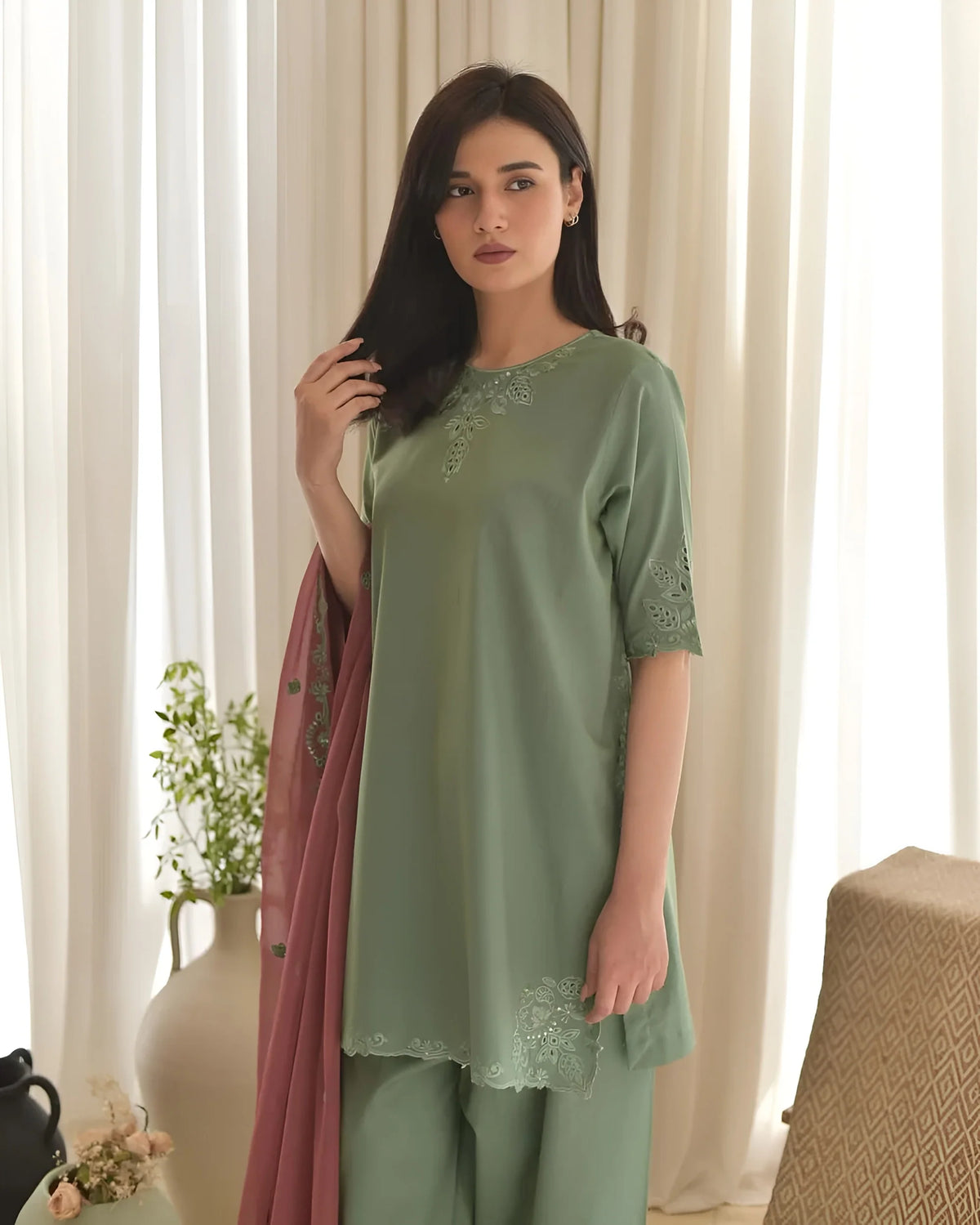 Rp1122Dyot - Summer 3PC Lawn Embroidered Suit