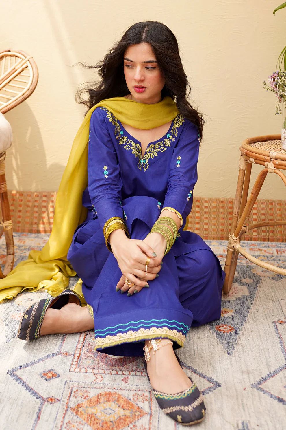 Rp1123- Dyot - Summer 3PC Lawn Embroidered Suit