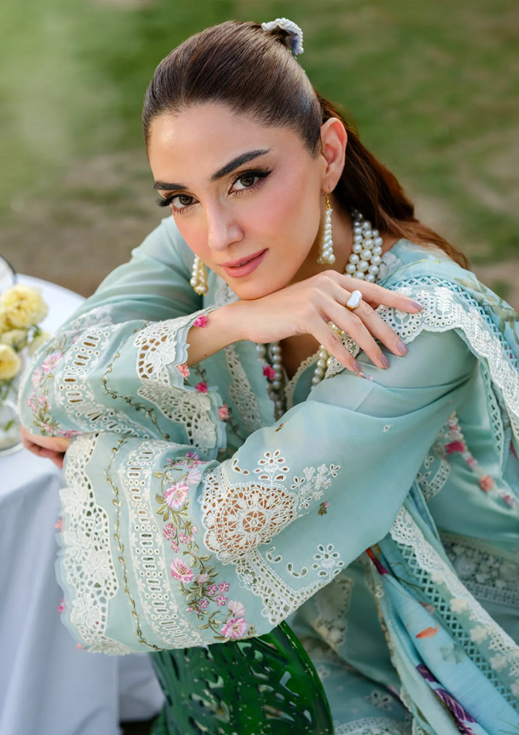 RP1137Elaf - Summer 3PC Lawn Chikenkari Embroidered Shirt