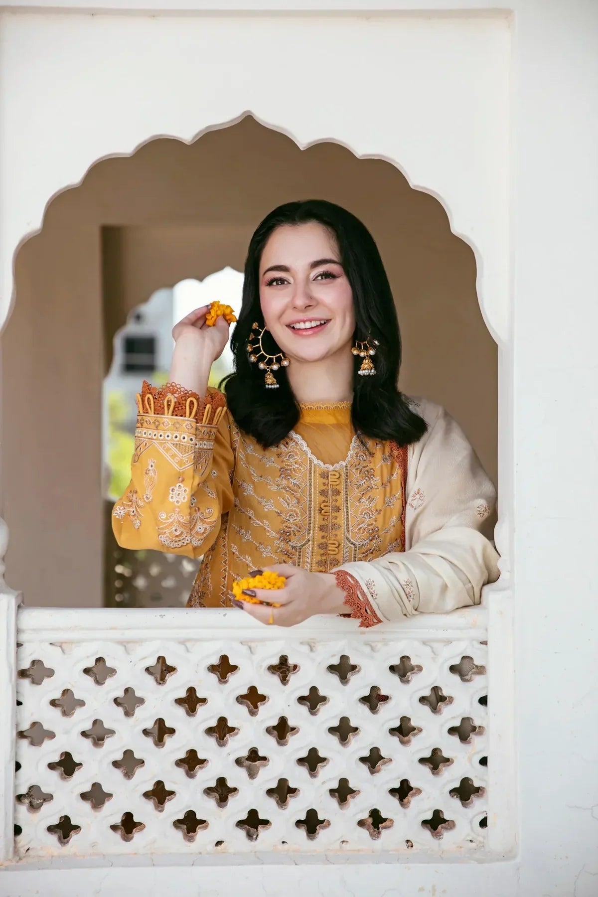 Rp3350-Florent - Winter 3PC Dhanak Embroidered Suit