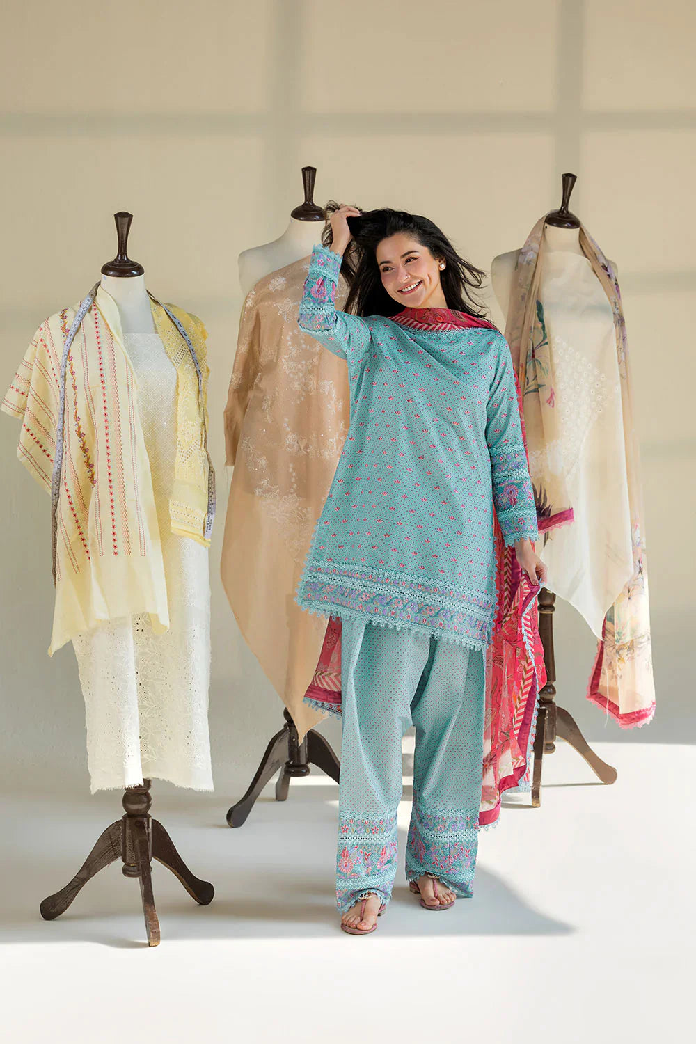 RP1175Hania Amir - Summer 3PC Lawn Digital Print Dress