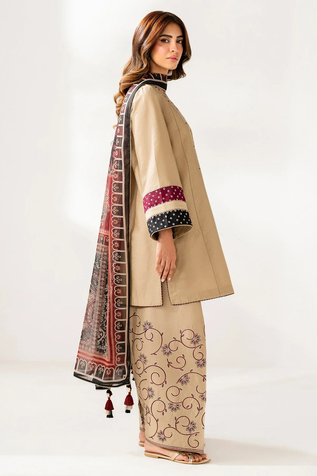 Rp3361 -Jazmin - Winter 3PC Dhanak Embroidered Suit