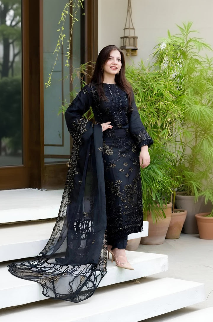RP226-NISA - 3PC Lawn Embroidered Shirt With Chiffon Embroidered Dupatta