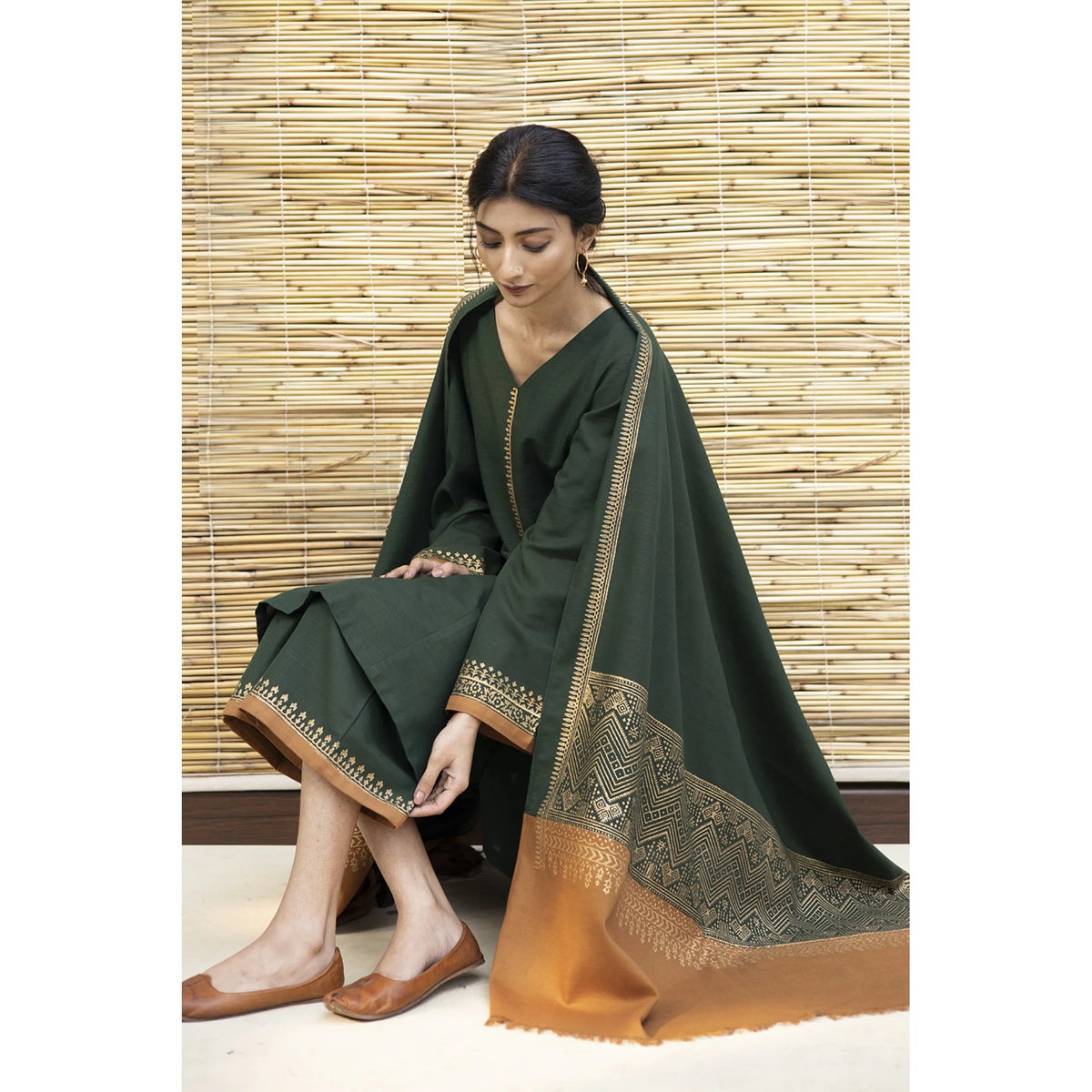 RP531-3PC Dhanak suit with Embroidered Shawll