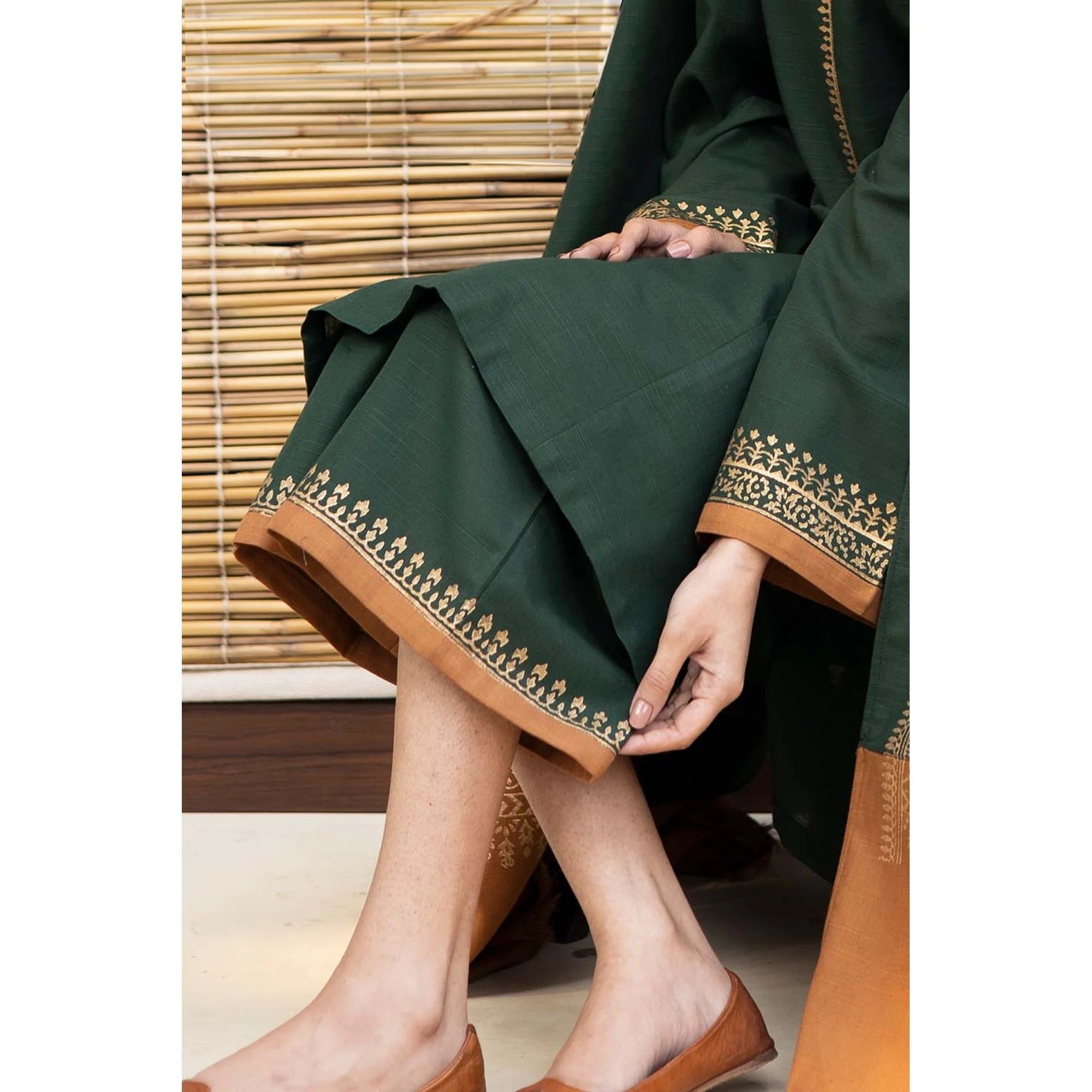 RP531-3PC Dhanak suit with Embroidered Shawll