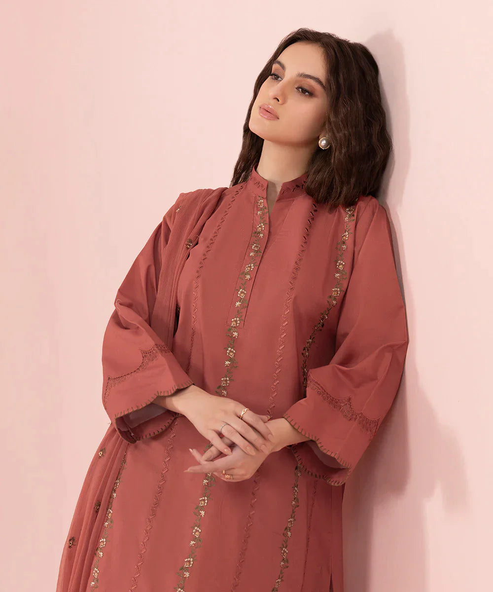 RP731-SUMMER 3PC Lawn Embroidered Shirt With Chiffon Embroidered Dupatta