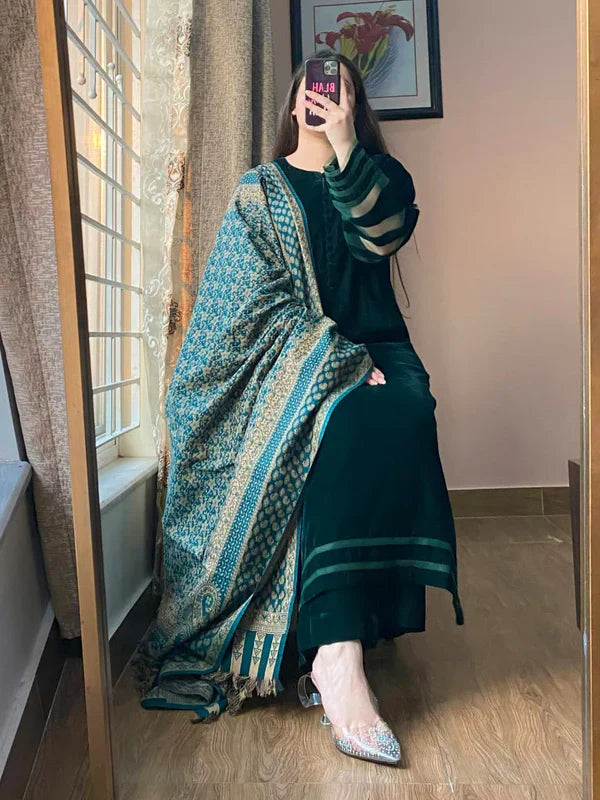 Rp33118 RANGRAIZ - Velvet Dress with Printed Dhanak Shawl