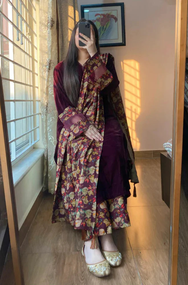 Rp33119 RANGRAIZ - Velvet Dress with Printed Dhanak Shawl