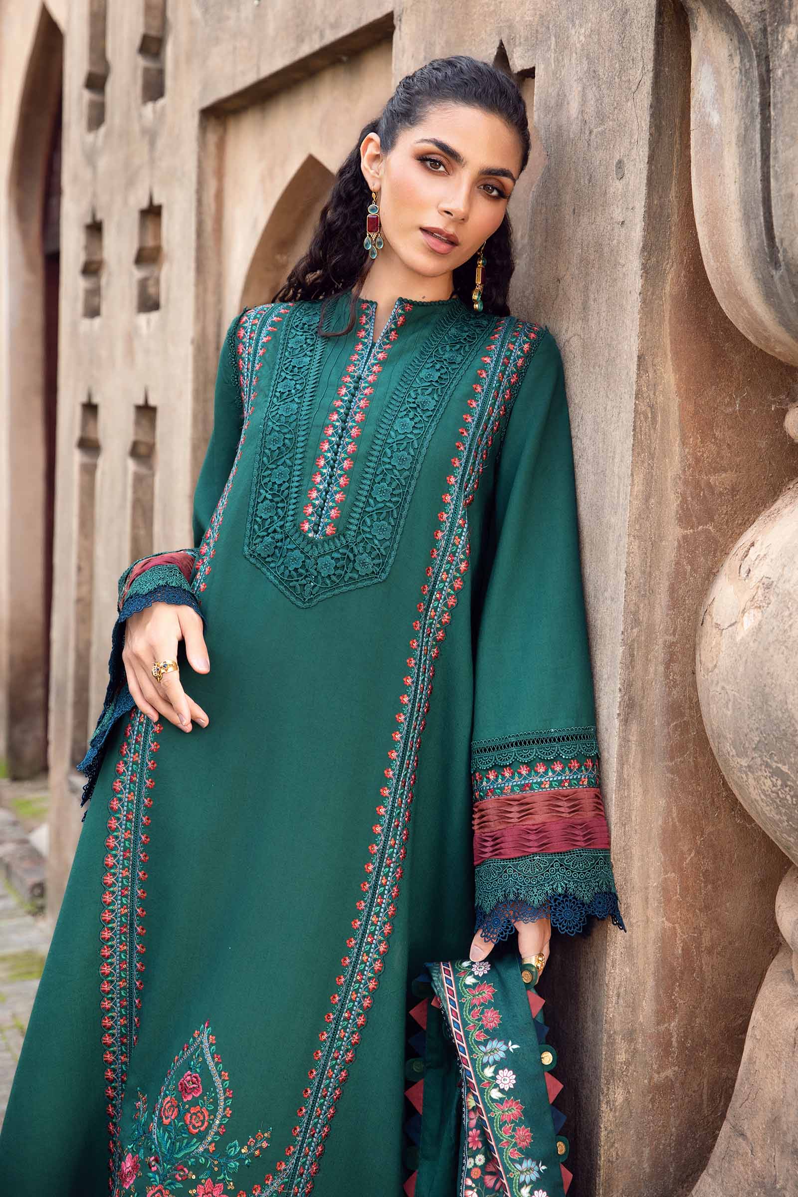 Rp3370 -Maria.b - Winter 3PC Dhanak Embroidered Suit