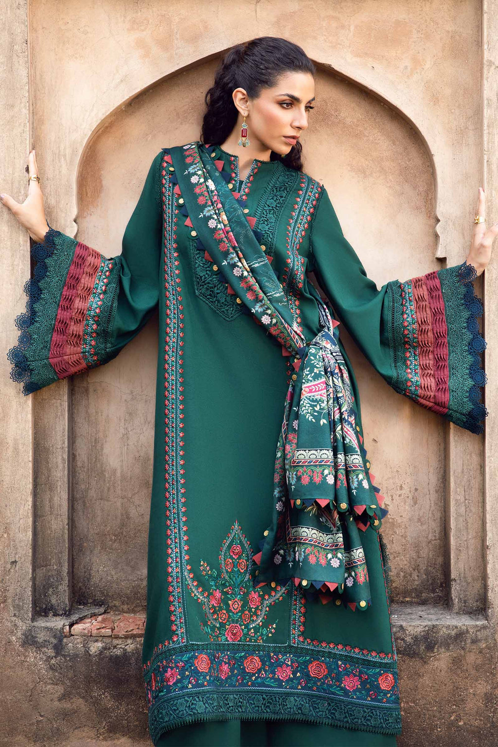 Rp3370 -Maria.b - Winter 3PC Dhanak Embroidered Suit