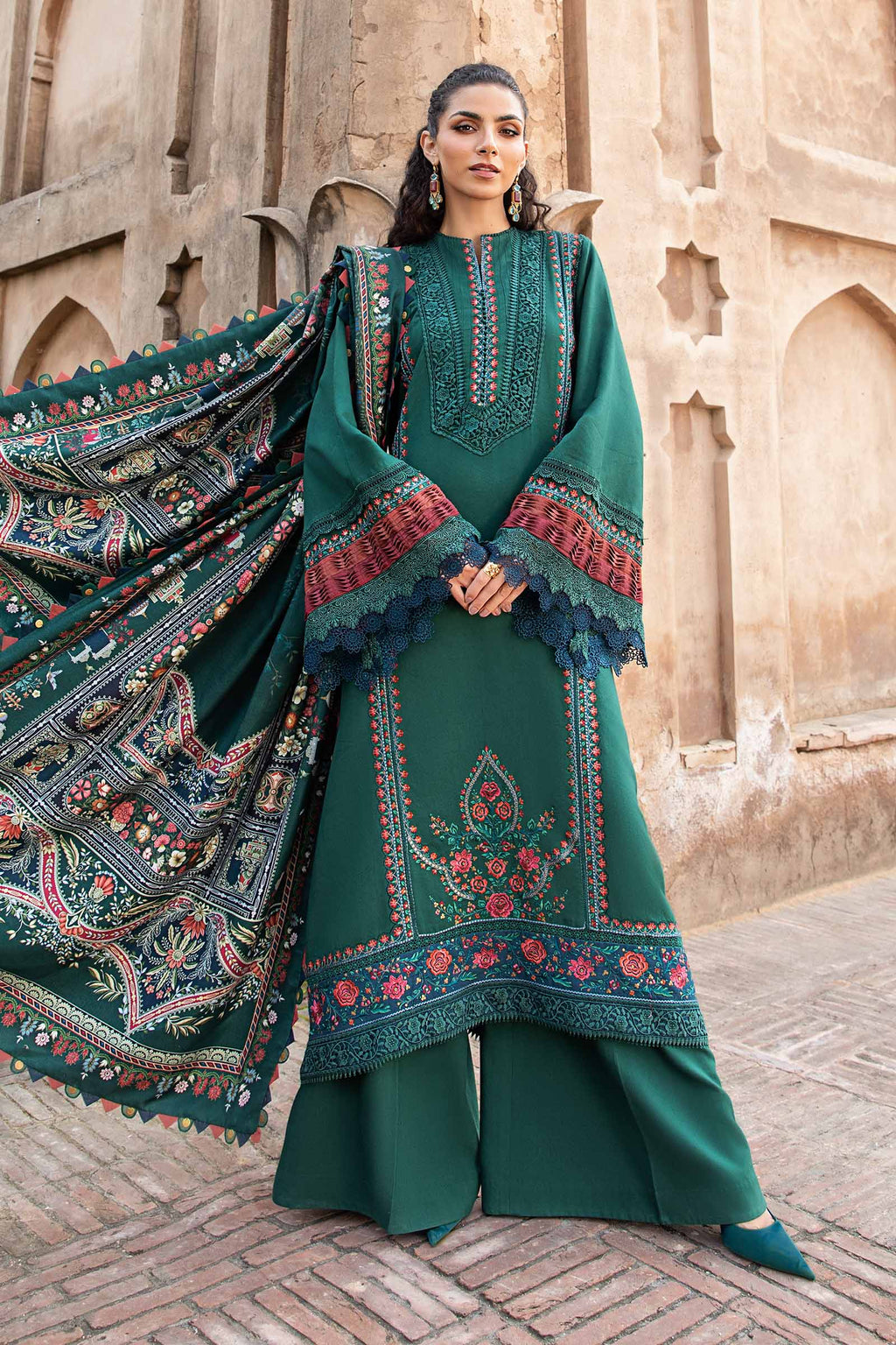 Rp3370 -Maria.b - Winter 3PC Dhanak Embroidered Suit