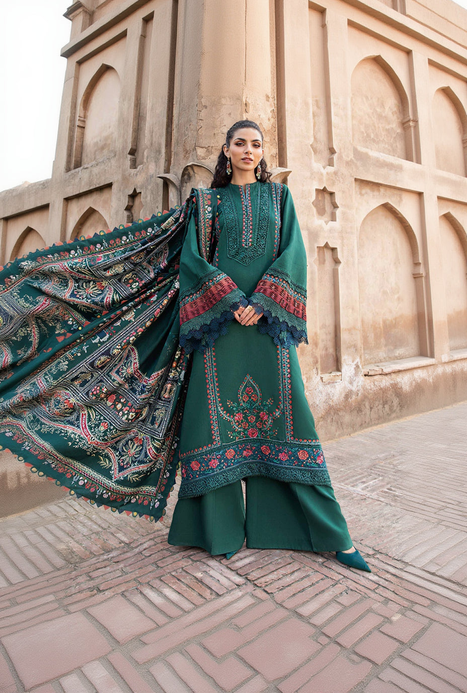 Rp3370 -Maria.b - Winter 3PC Dhanak Embroidered Suit