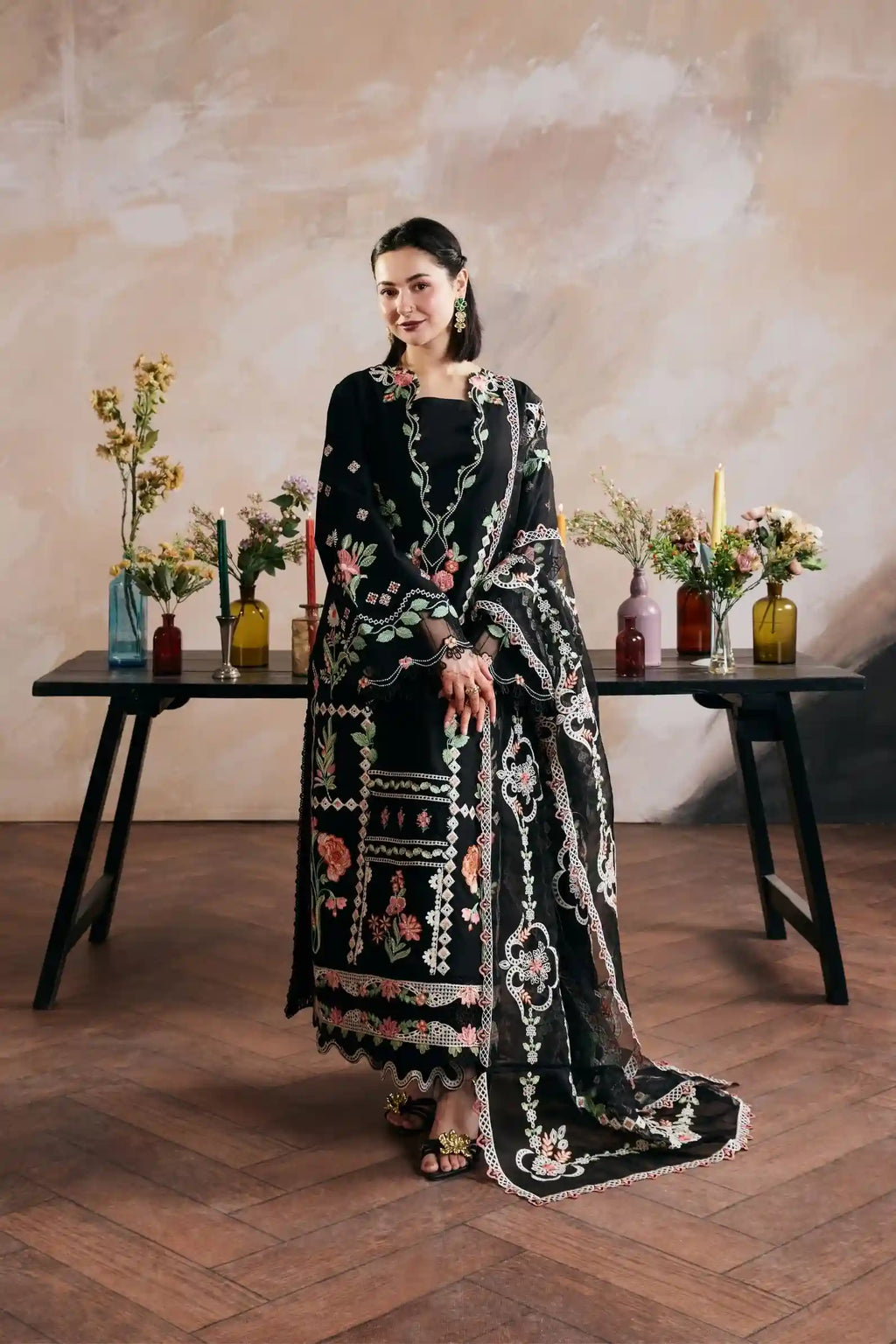RP1236 Maryam Hussain - Summer 3PC Lawn Embroidered Suit