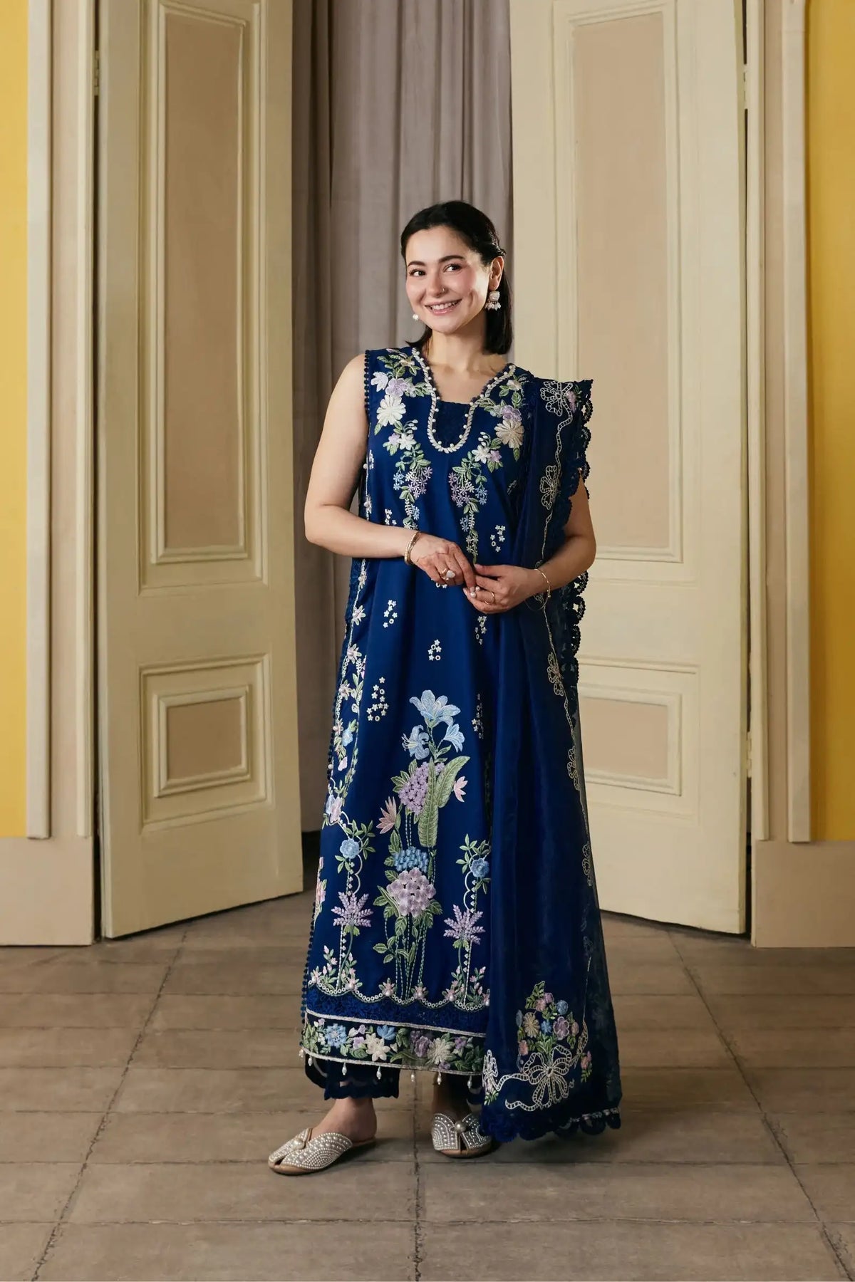RP1237 Maryam Hussain - Summer 3PC Lawn Embroidered Suit