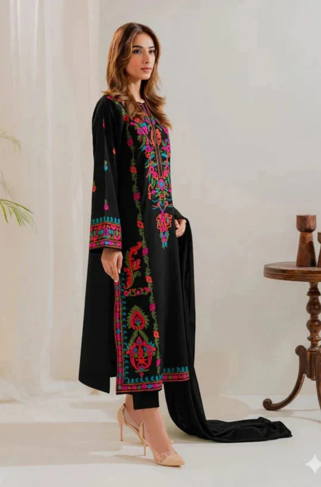 Rp1184 Mirana - Summer 3PC Lawn Embroidered Suit
