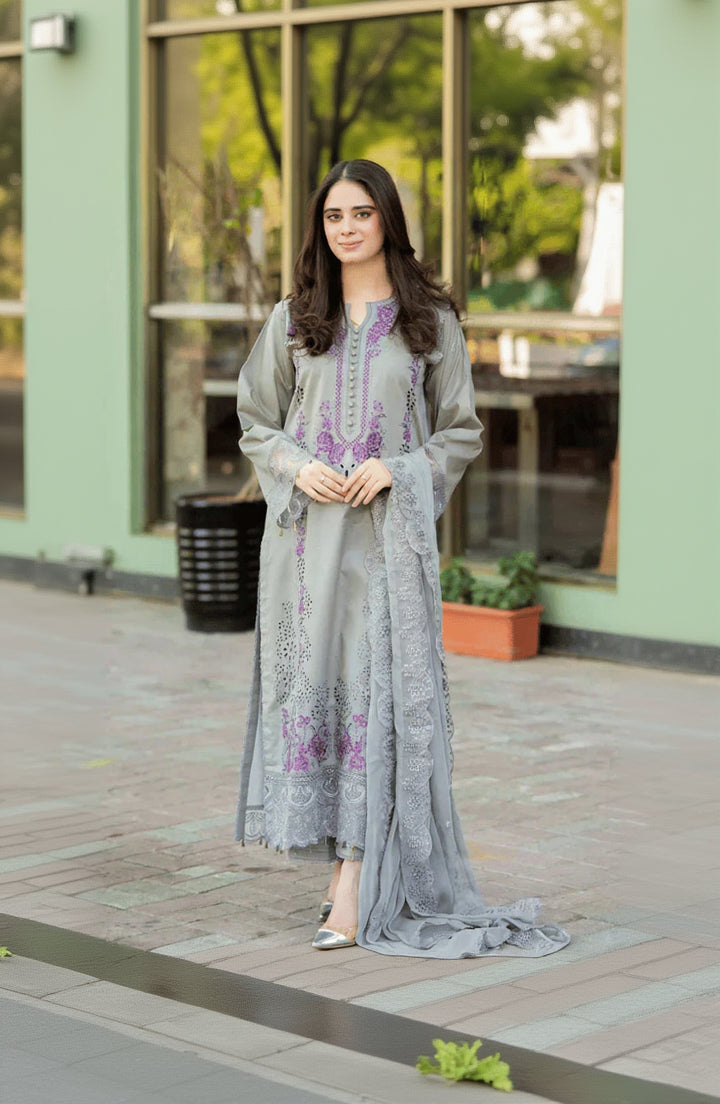 Rp3366- Mushaq - Winter 3PC Dhanak Embroidered Suit