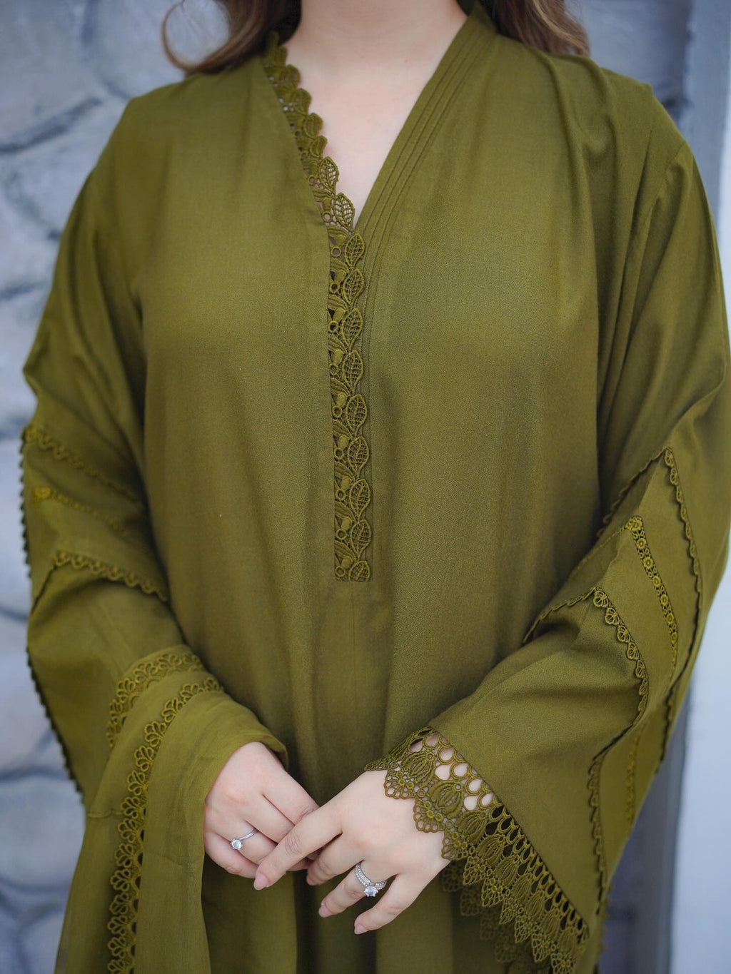 Rp33130- Sapphire - Winter 3PC Dhanak Embroidered Suit