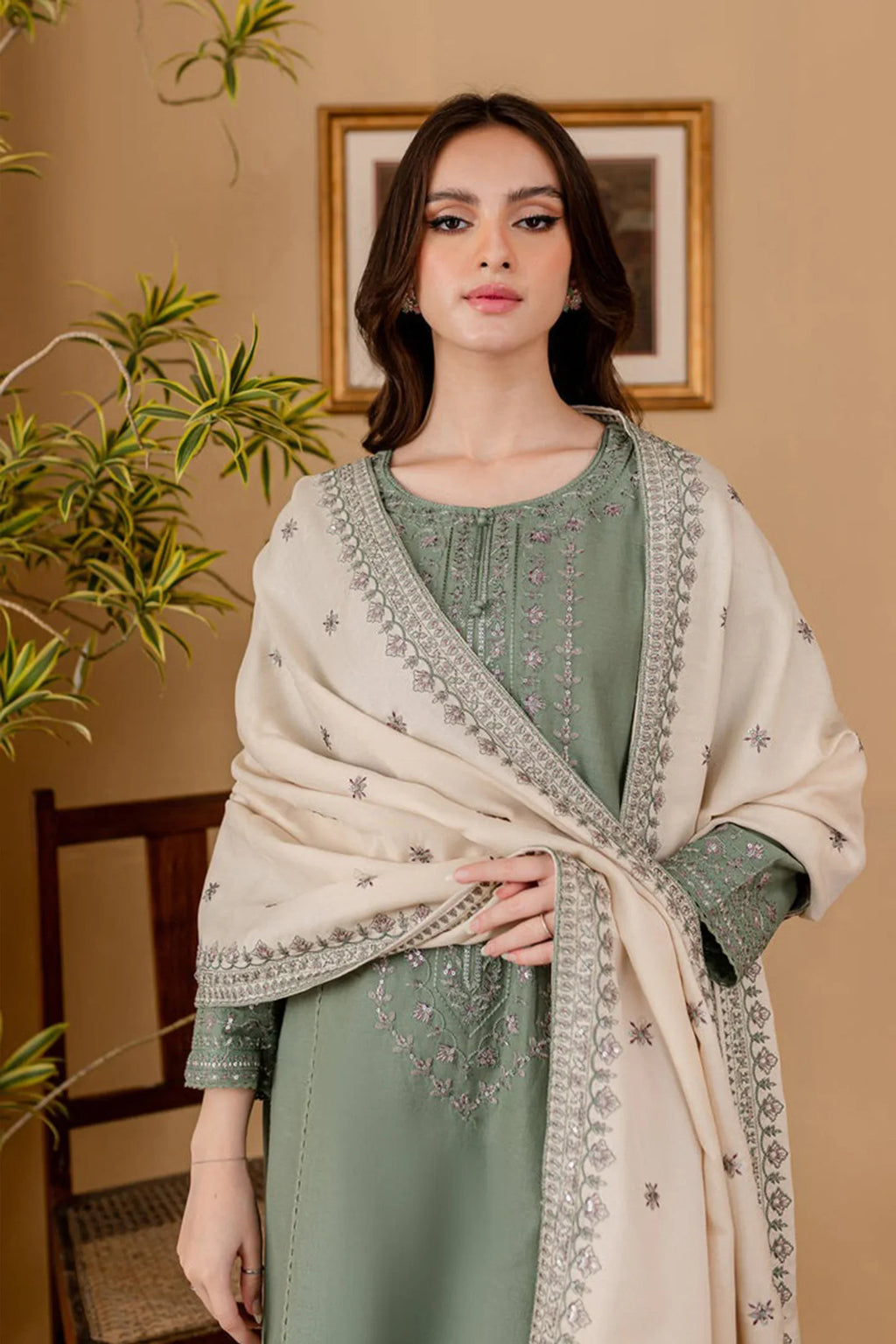 Rp3362 - Sobia Nazir - Winter 3PC Dhanak Embroidered Suit