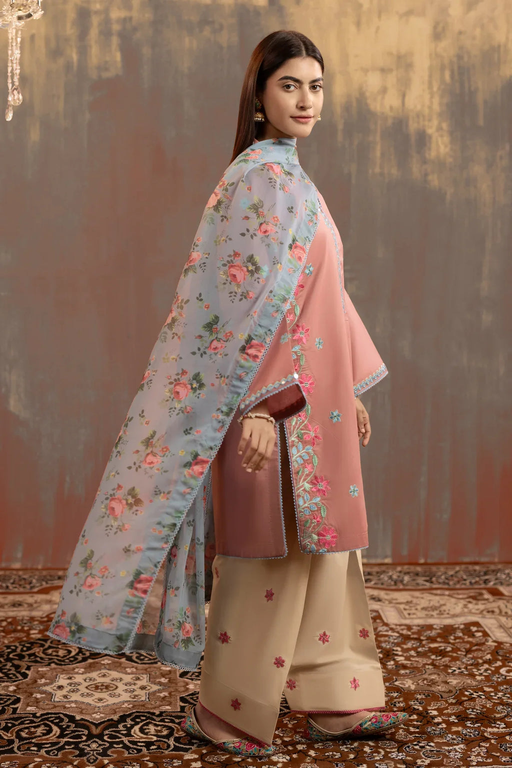 Rp1192Summer-3PC Lawn Embroidered Suit