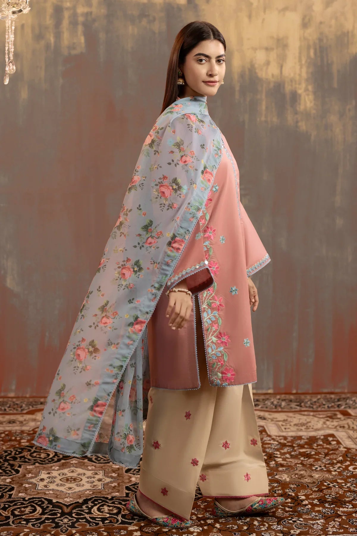Rp1192Summer-3PC Lawn Embroidered Suit