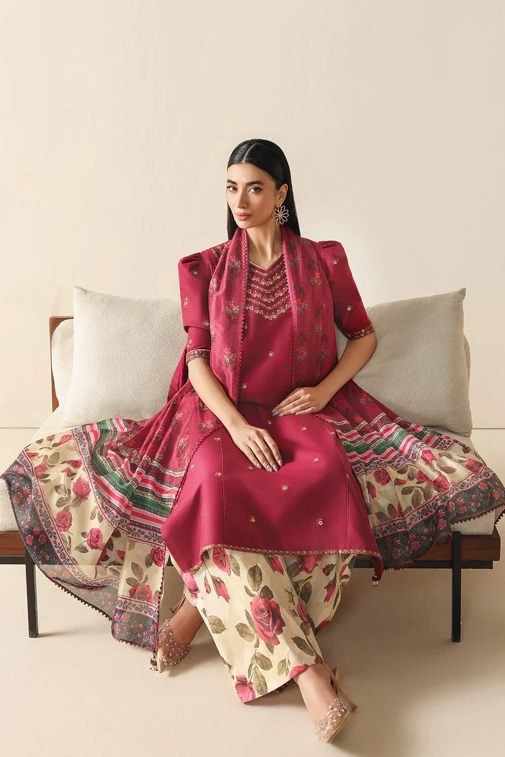 Rp1194Summer - 3PC Lawn Embroidered Suit