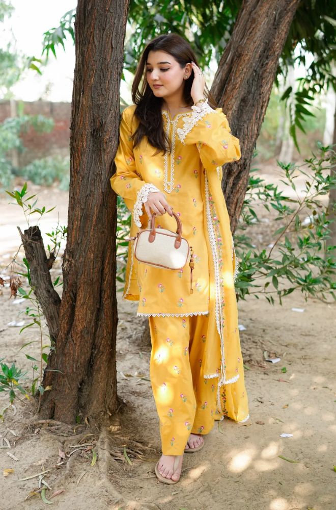 RP1204Summer 3PC Lawn Embroidered Suit
