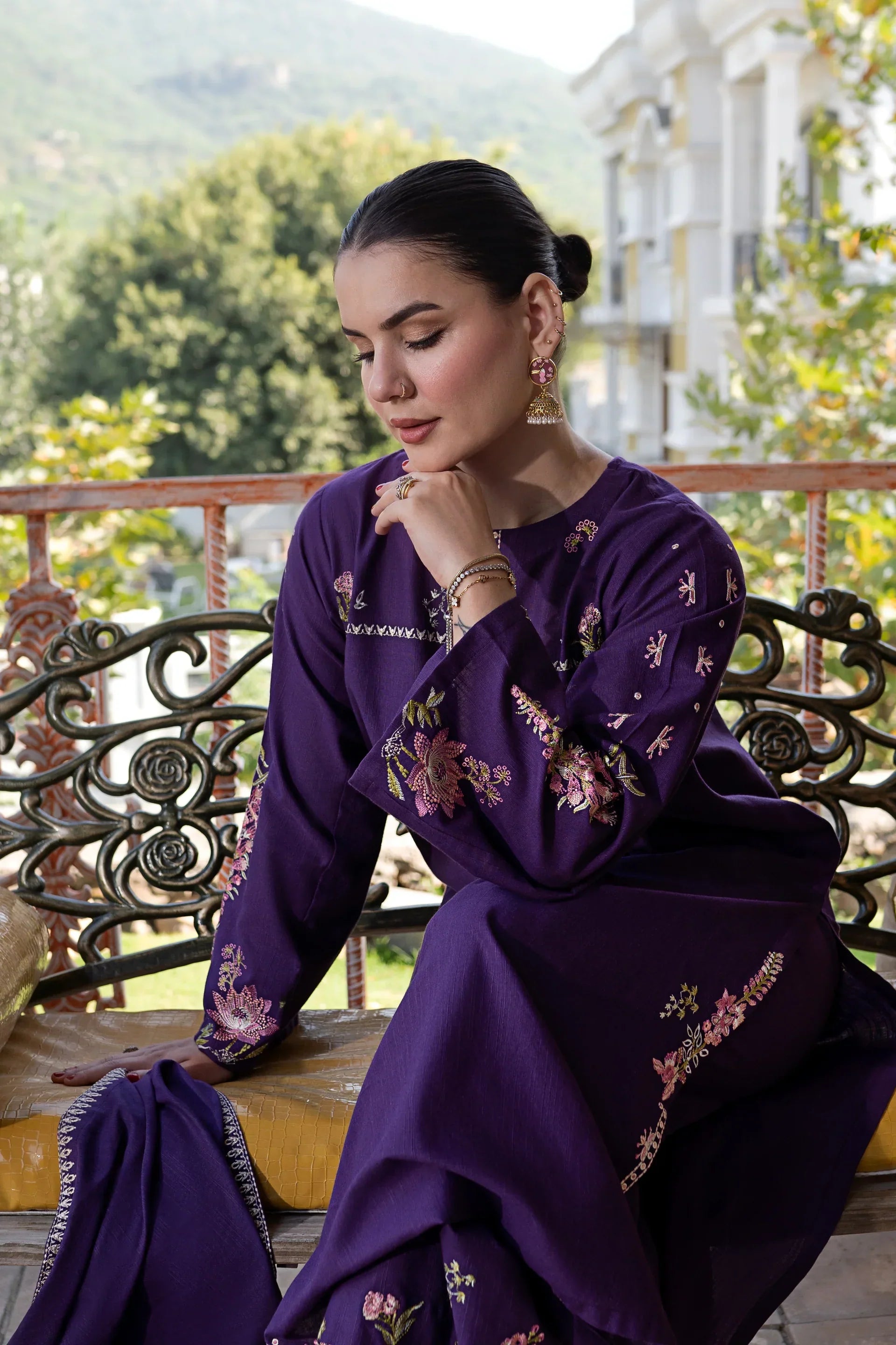 Rp-33151Urge - Summer 3PC Lawn Embroidered Suit