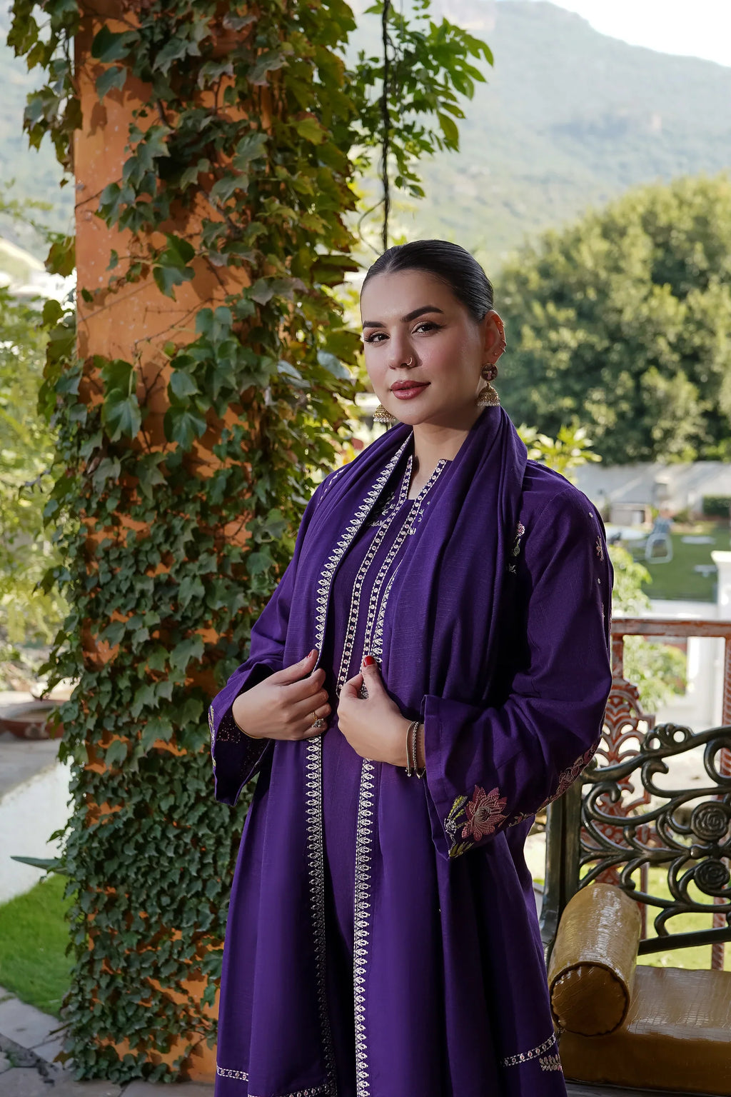 Rp33151- Urge - Winter 3PC Dhanak Embroidered Suit