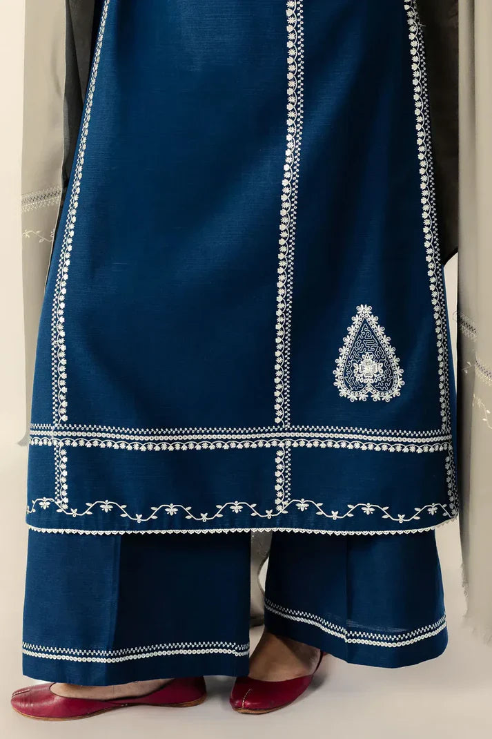 Rp33122- Zara Shahjahan - Winter 3PC Dhanak Embroidered Suit