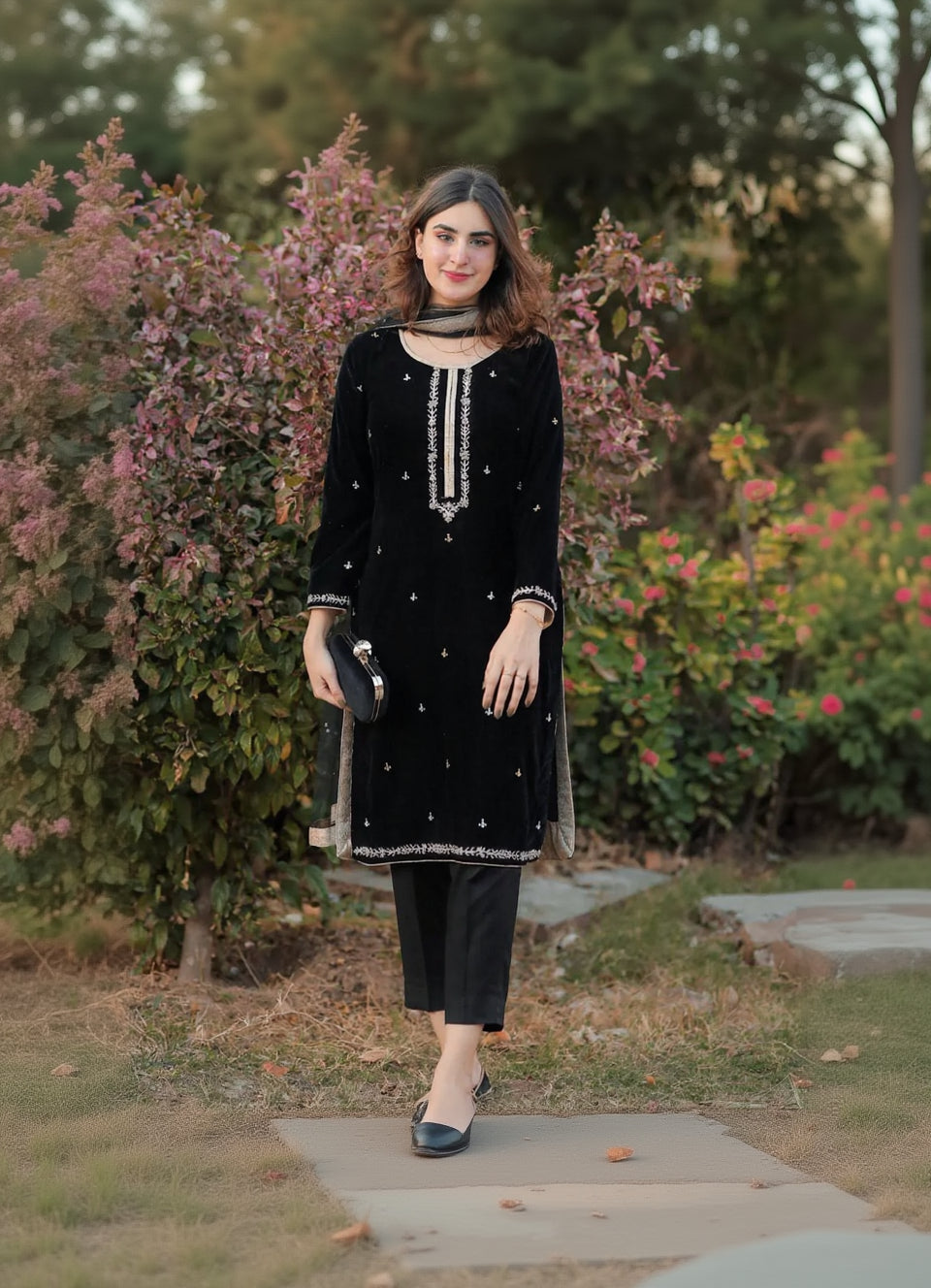 Rp518-Velvet Embroidered Dress With Organza embroidered Dopata
