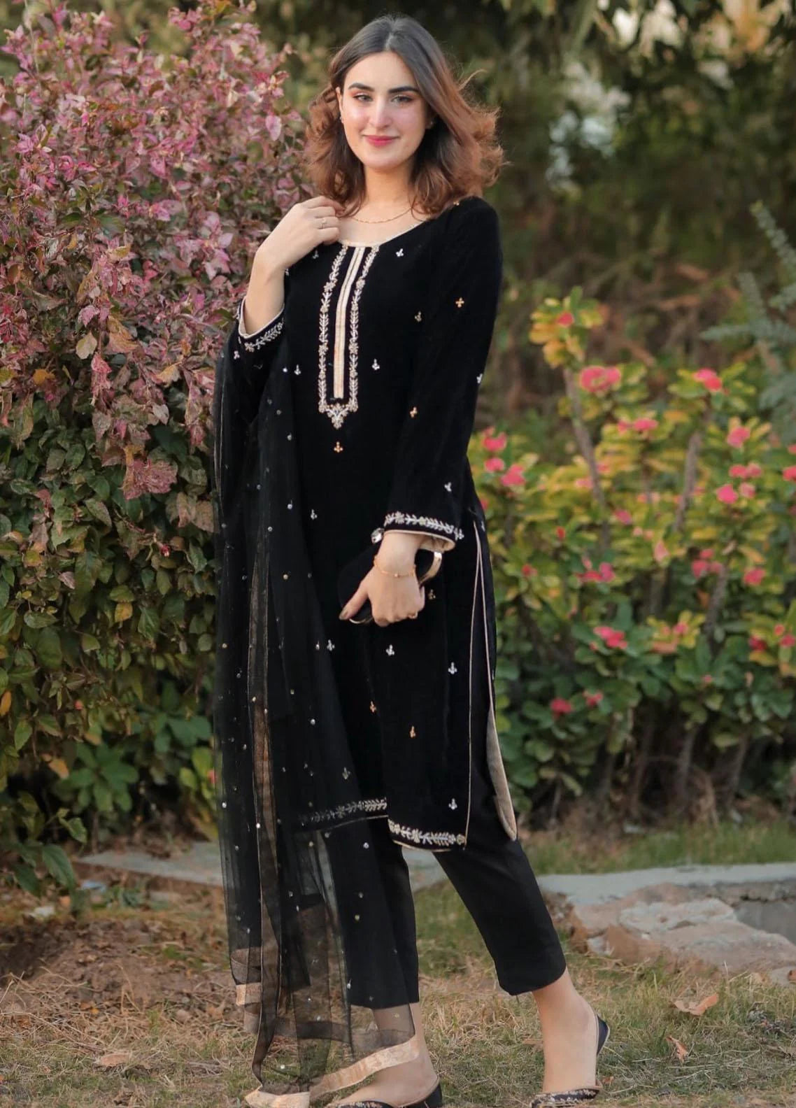 Rp518-Velvet Embroidered Dress With Organza embroidered Dopata