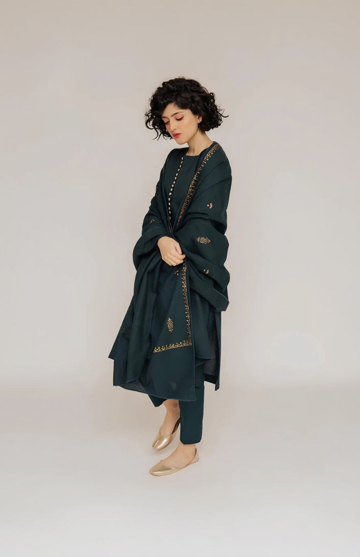 Rp566-WINTER 3PC Dhannak Embroidered Suit with Dhanak Embroidered Shawll